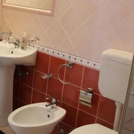Apartament Sikelia *