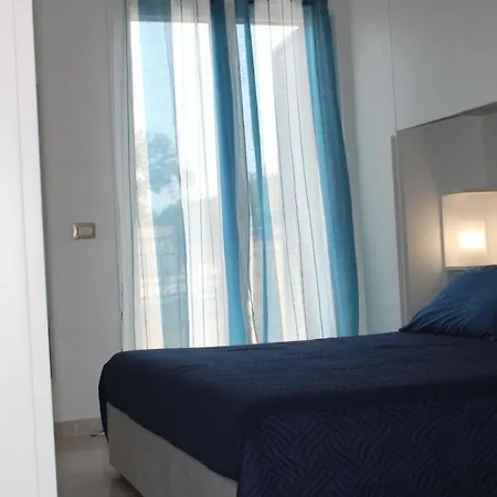 Apartament Sikelia *